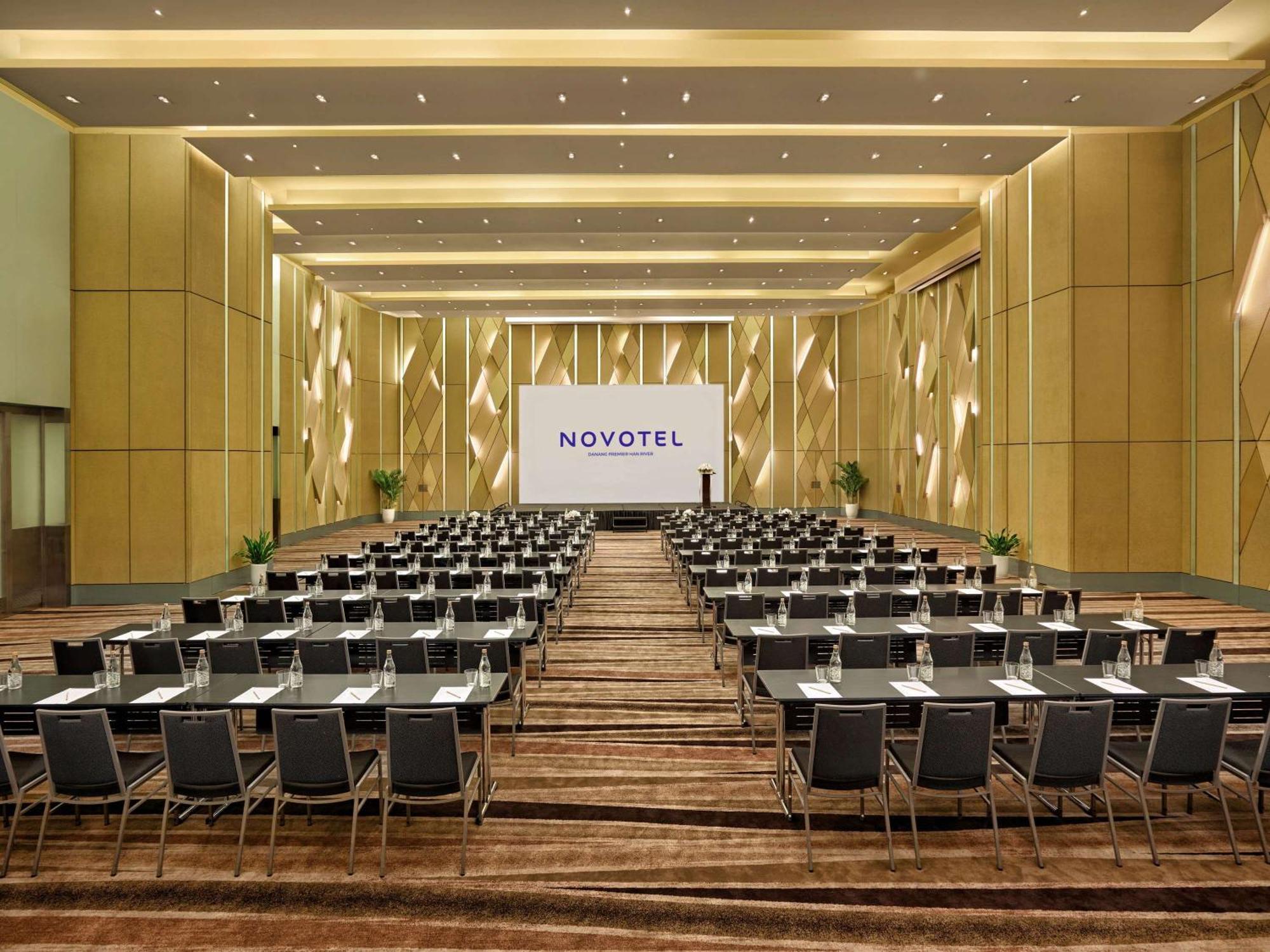 Novotel Danang Premier Han River Exterior foto